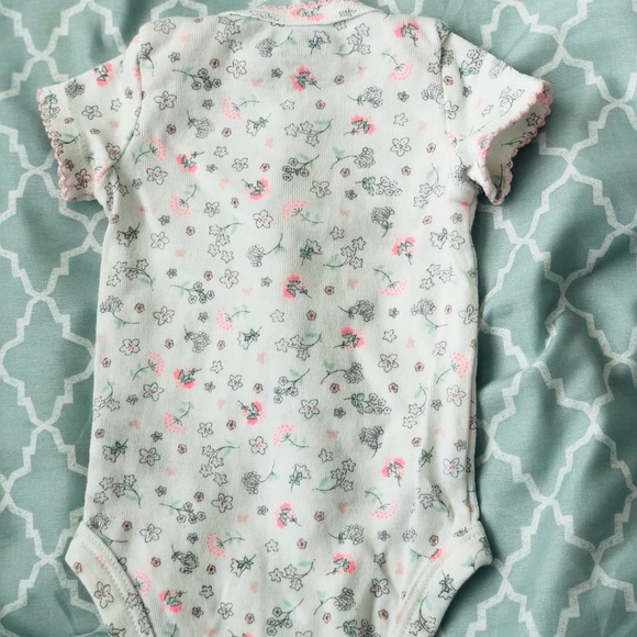 Onsie - Picture 5 of 6